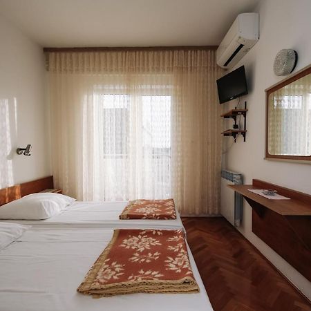 Apartments & Rooms Peranic Новалья Экстерьер фото