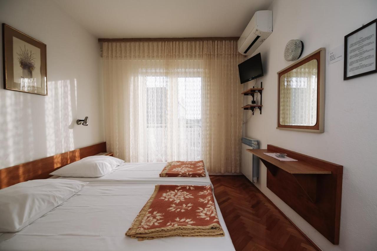 Apartments & Rooms Peranic Новалья Экстерьер фото